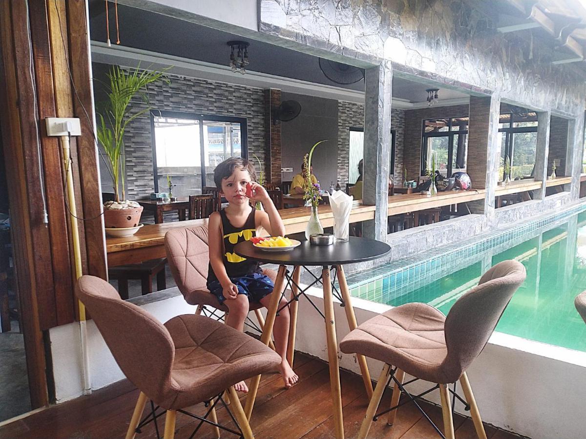 Billabong Hotel And Cafe Bantaj Kültér fotó