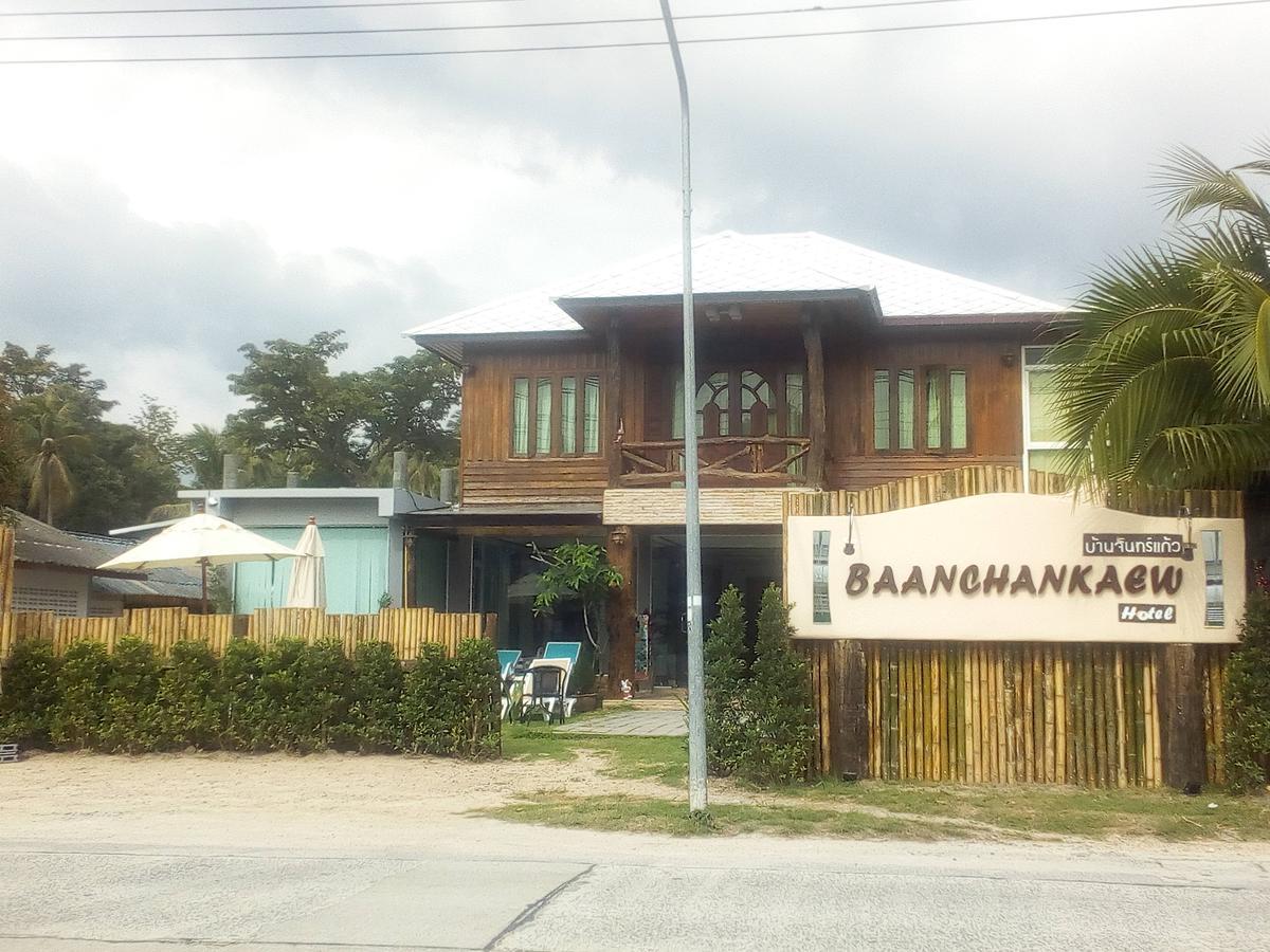 Billabong Hotel And Cafe Bantaj Kültér fotó