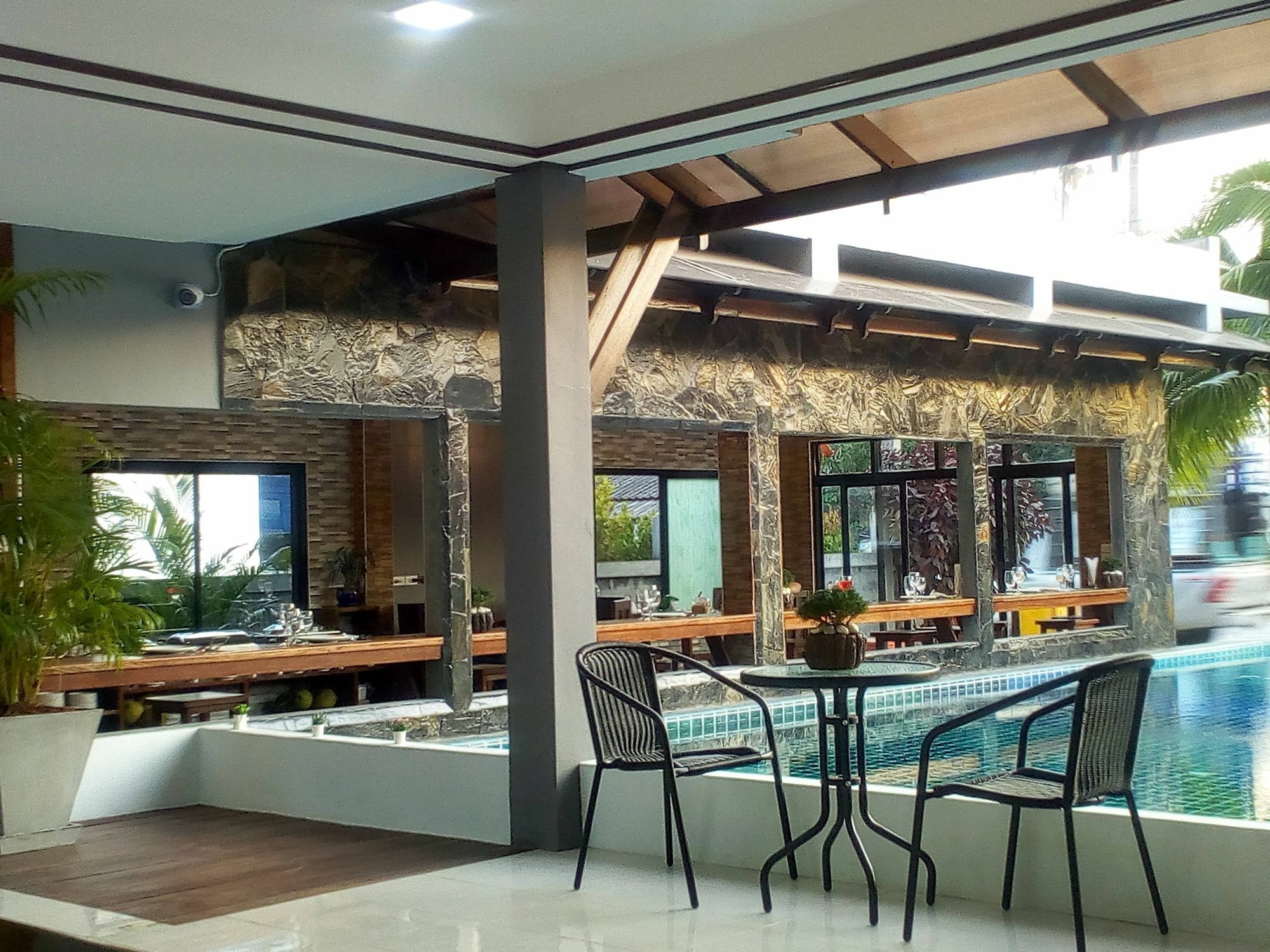 Billabong Hotel And Cafe Bantaj Kültér fotó